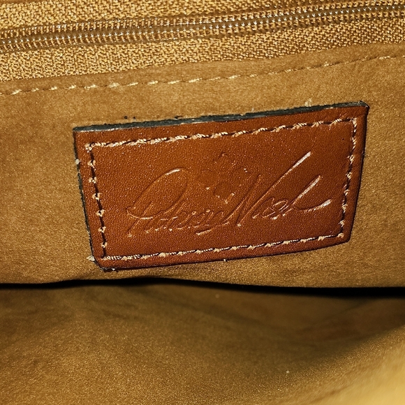 Patricia Nash Gray Shoulder Bag with Textured Leather and Adjustable Strap - Picture 2 of 14